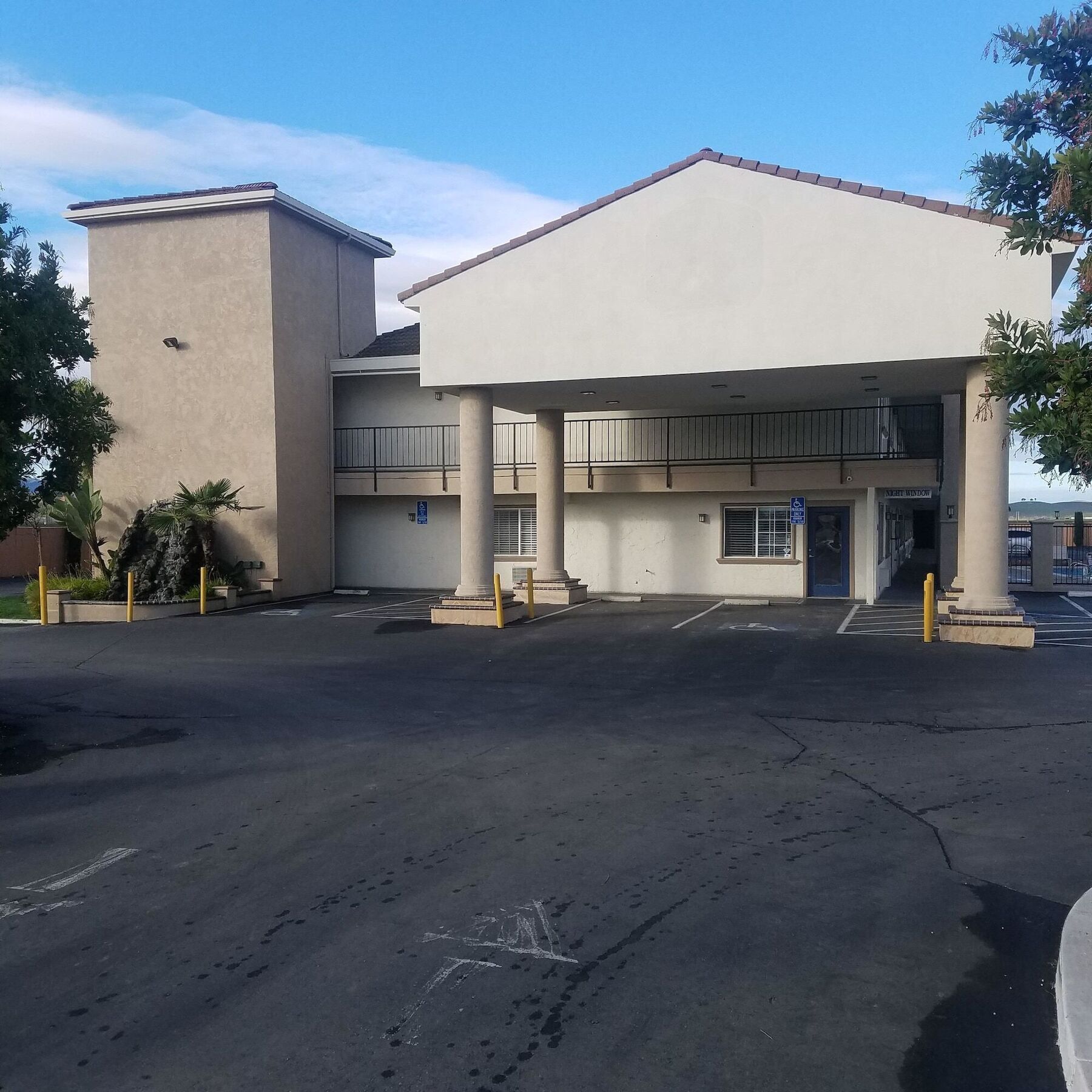 Hotel Surestay By Western Hollister